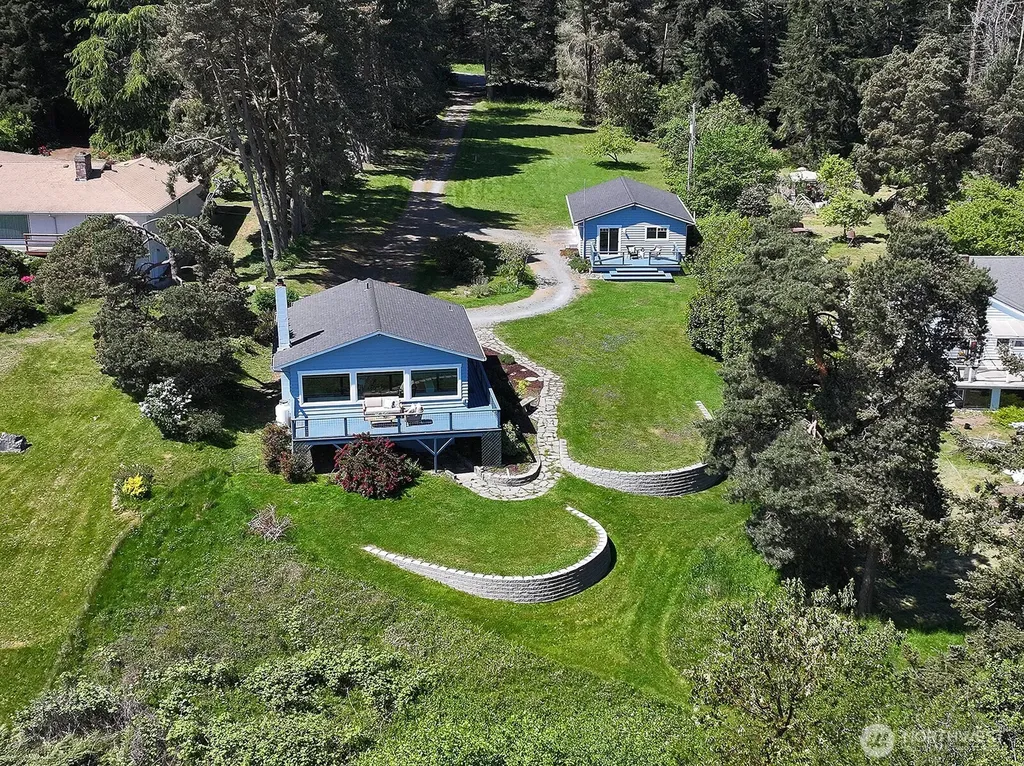 2977 North Bluff Road Greenbank WA 98253