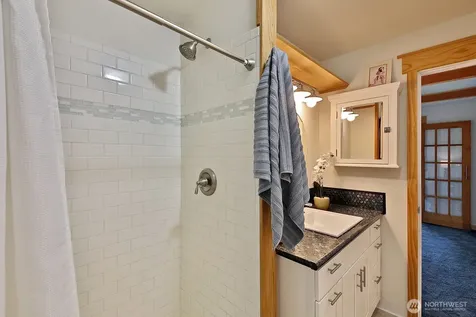 2977 North Bluff Road Greenbank WA 98253