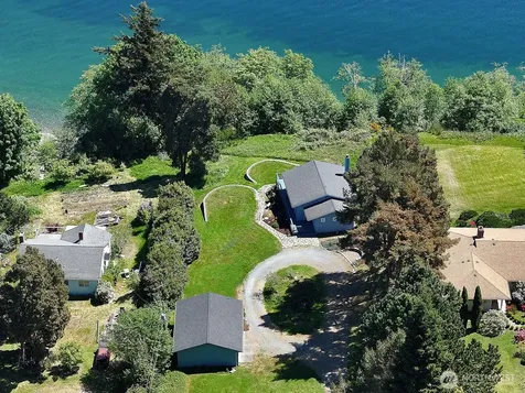 2977 North Bluff Road Greenbank WA 98253
