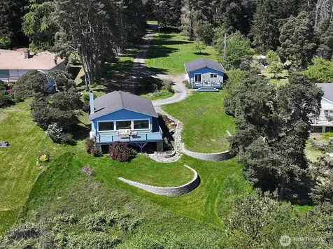 2977 North Bluff Road Greenbank WA 98253