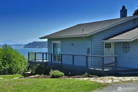 2977 North Bluff Road Greenbank WA 98253