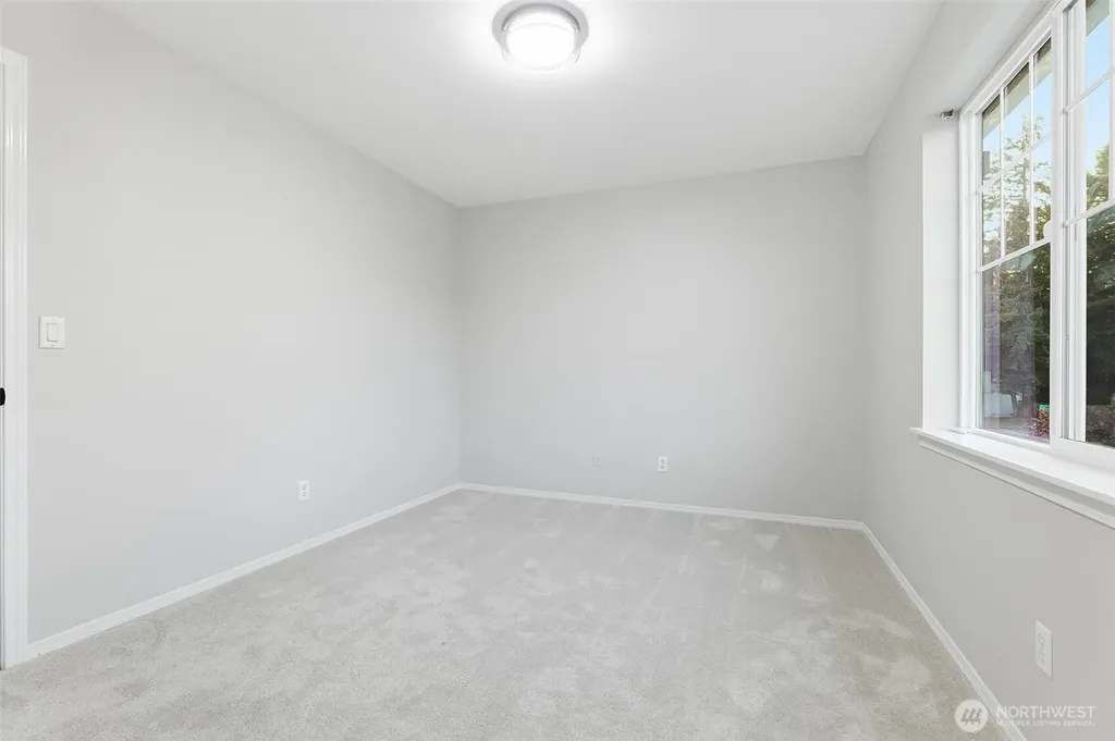 8622 187th Street Ct E Puyallup WA 98375