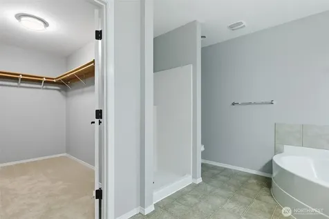 8622 187th Street Ct E Puyallup WA 98375