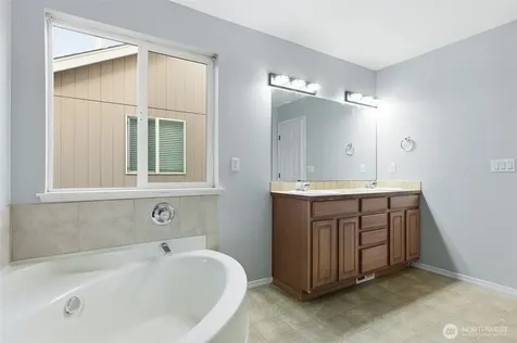 8622 187th Street Ct E Puyallup WA 98375