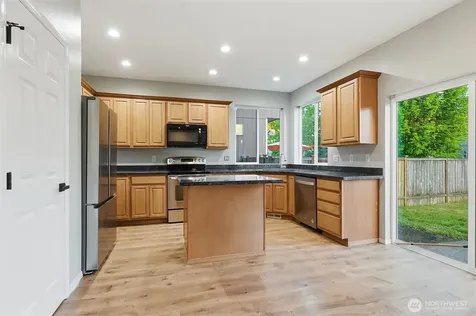 8622 187th Street Ct E Puyallup WA 98375