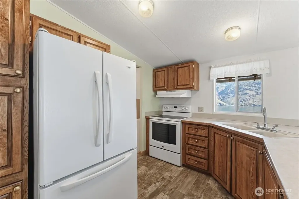 170 Hania Lane Chelan WA 98816