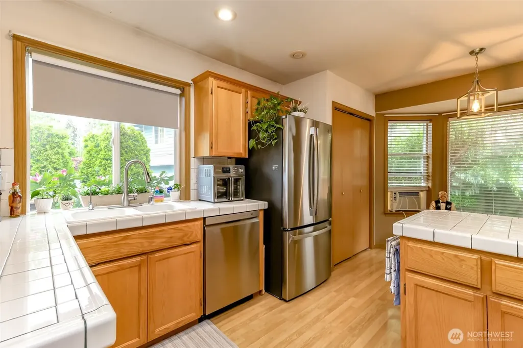 2109 22nd Street SE Puyallup WA 98372