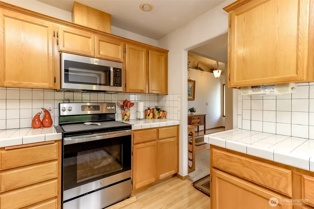 2109 22nd Street SE Puyallup WA 98372