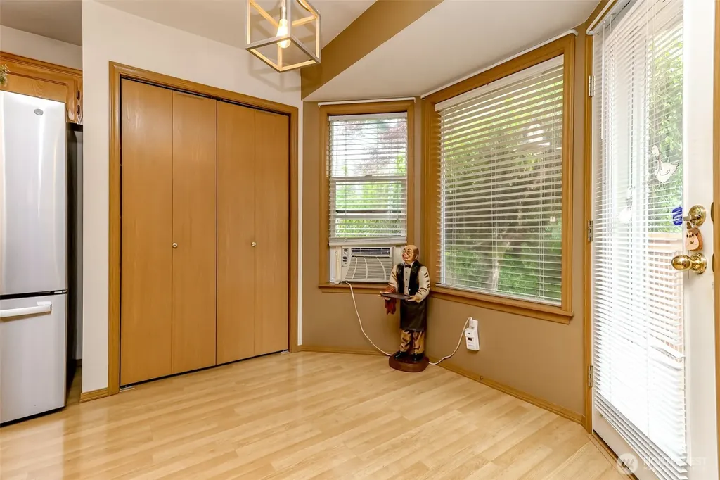 2109 22nd Street SE Puyallup WA 98372