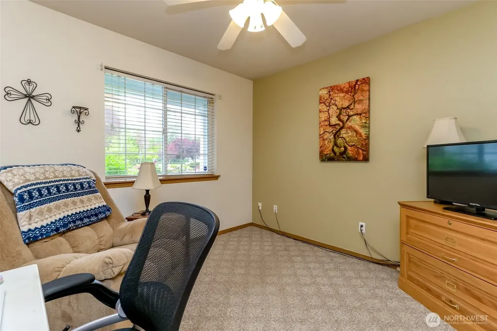 2109 22nd Street SE Puyallup WA 98372