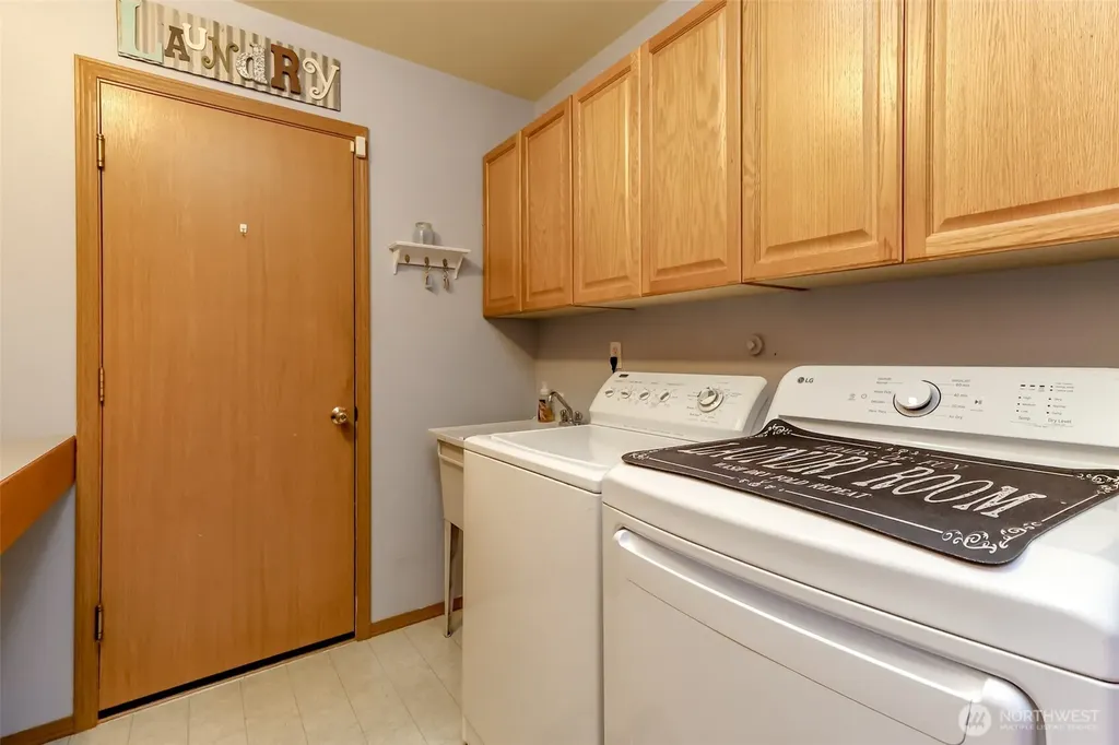 2109 22nd Street SE Puyallup WA 98372