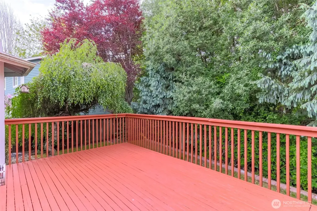 2109 22nd Street SE Puyallup WA 98372