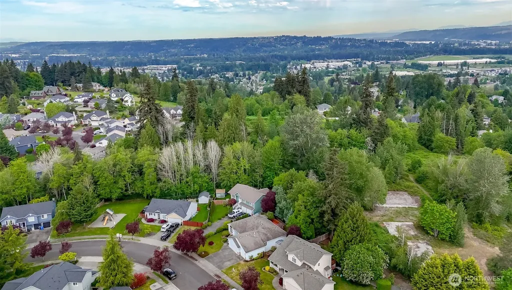 2109 22nd Street SE Puyallup WA 98372