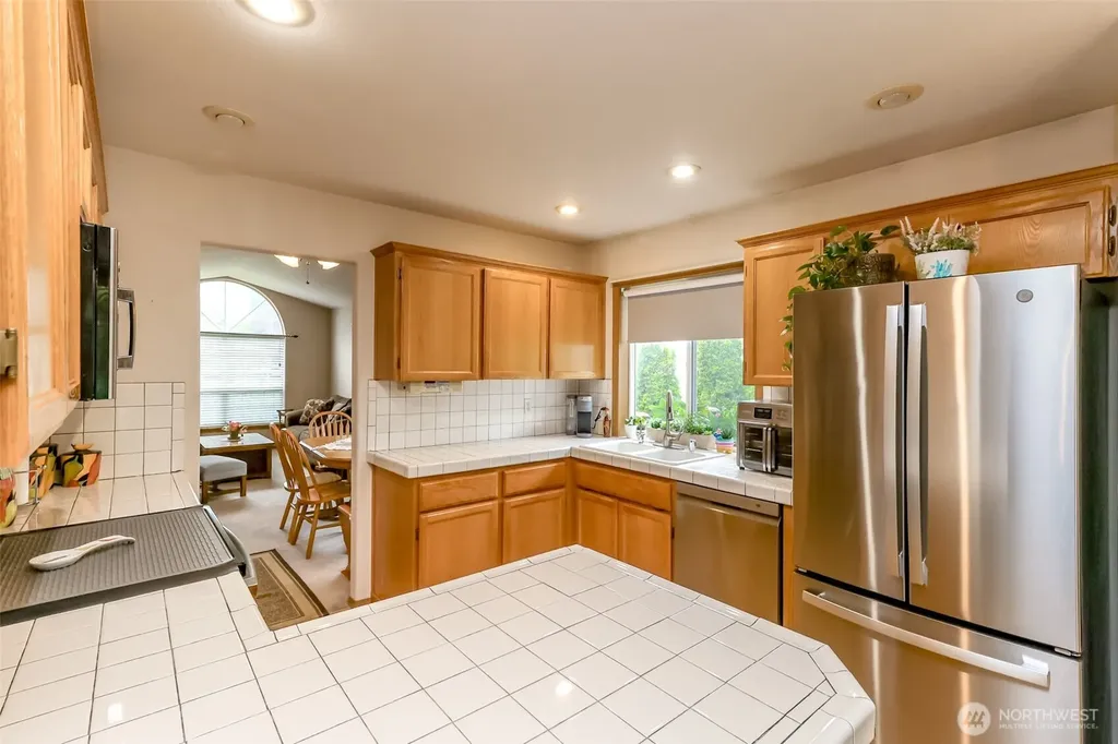 2109 22nd Street SE Puyallup WA 98372