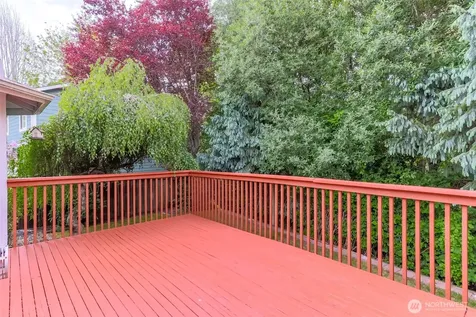 2109 22nd Street SE Puyallup WA 98372