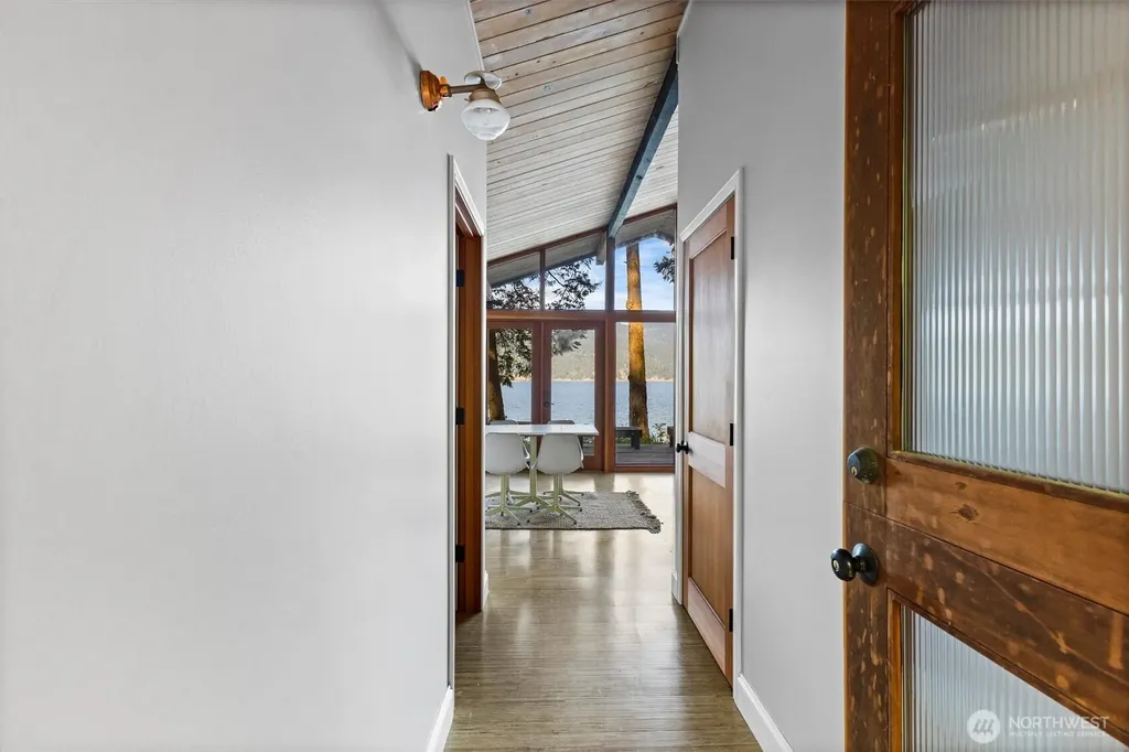 48 Eliza Island Bellingham WA 98226