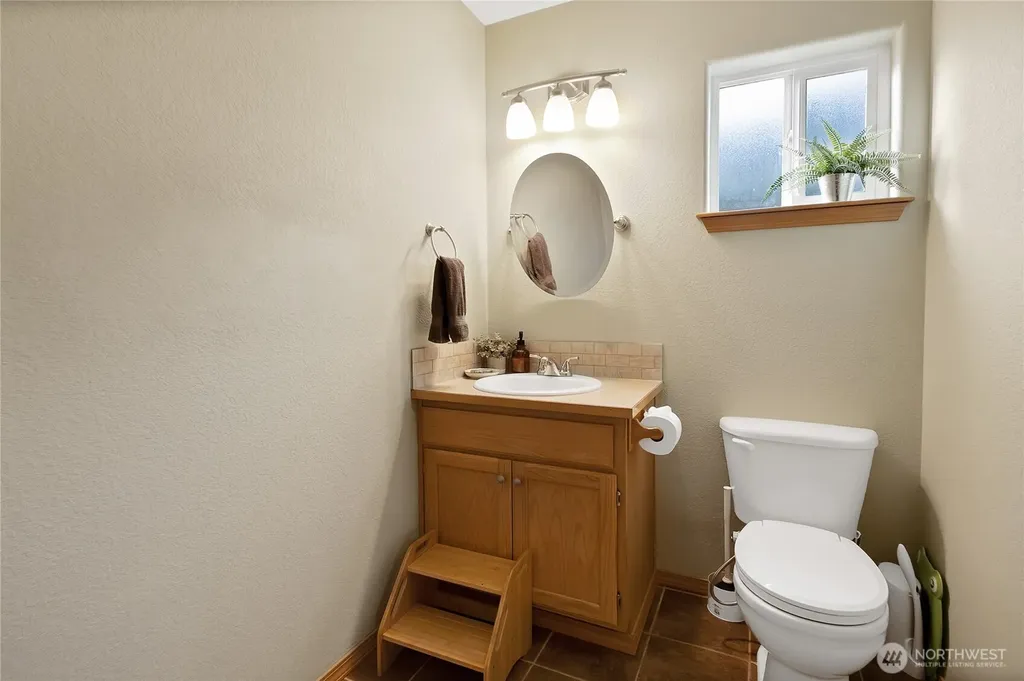 7220 Bronington Drive SE Tumwater WA 98512