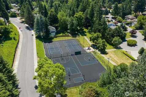 4180 244th Place SE Sammamish WA 98029