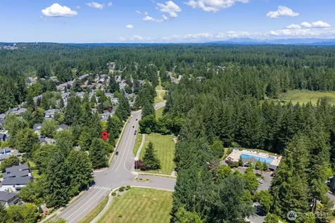 4180 244th Place SE Sammamish WA 98029