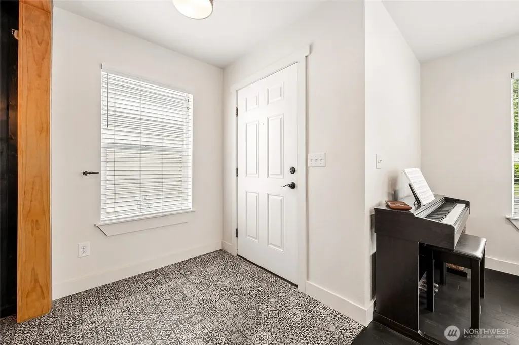 1349 Hudson Street Dupont WA 98327