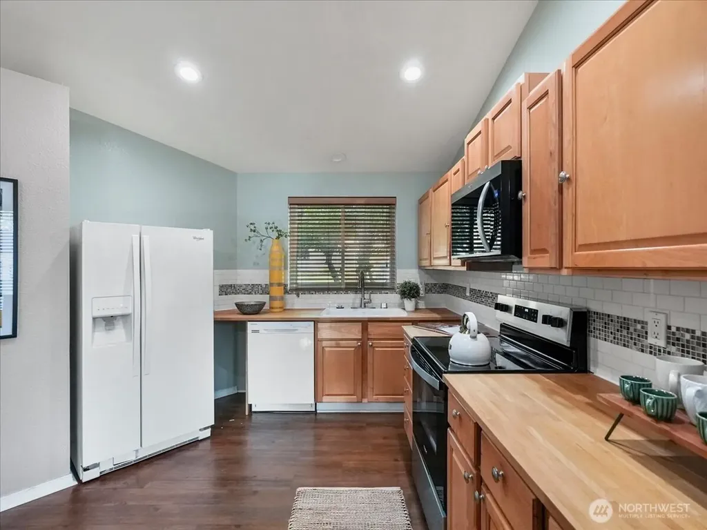 28123 230 Avenue SE Maple Valley WA 98038
