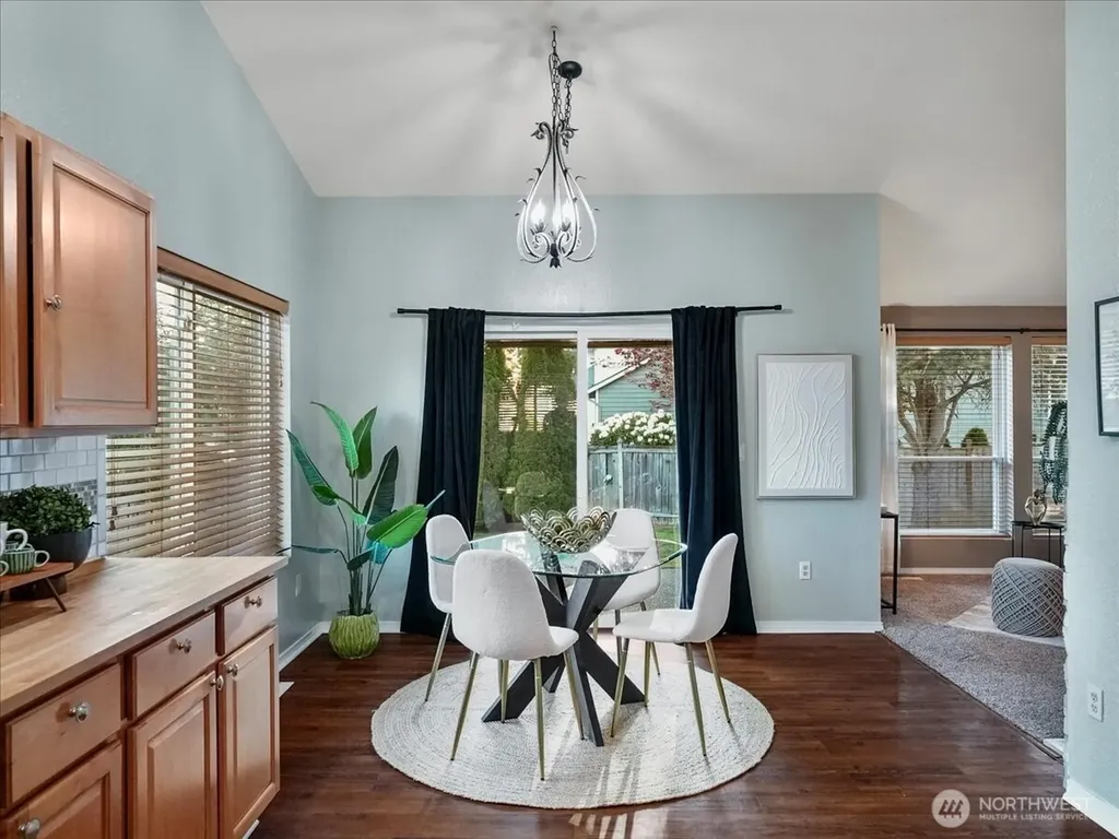 28123 230 Avenue SE Maple Valley WA 98038