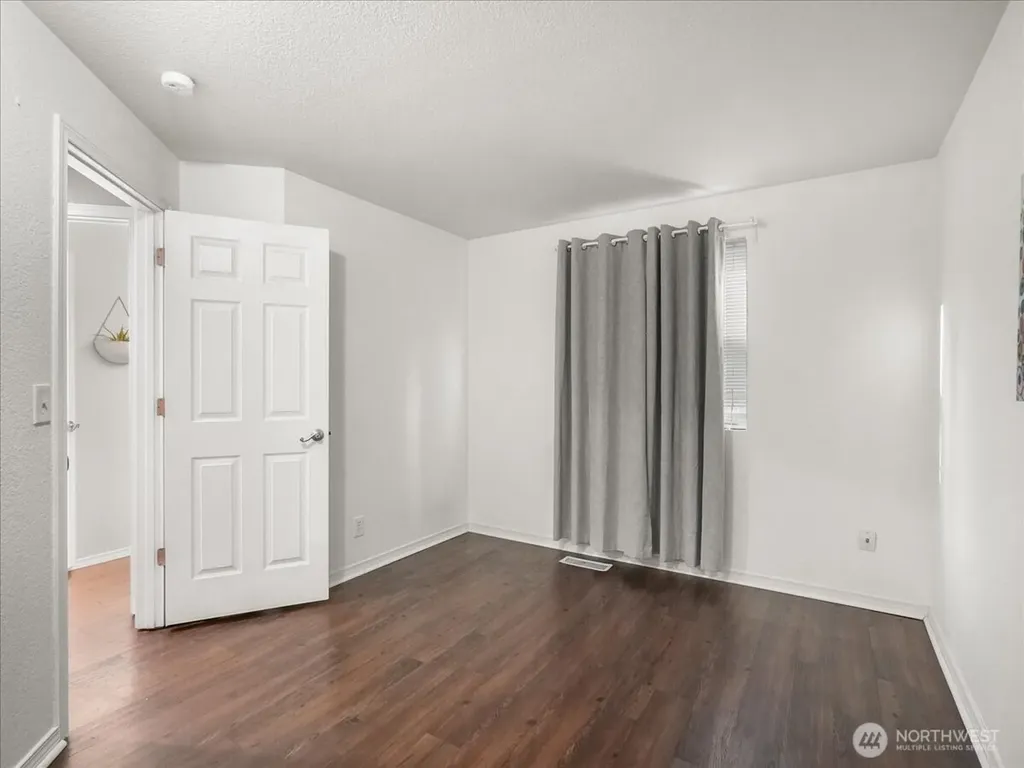 28123 230 Avenue SE Maple Valley WA 98038