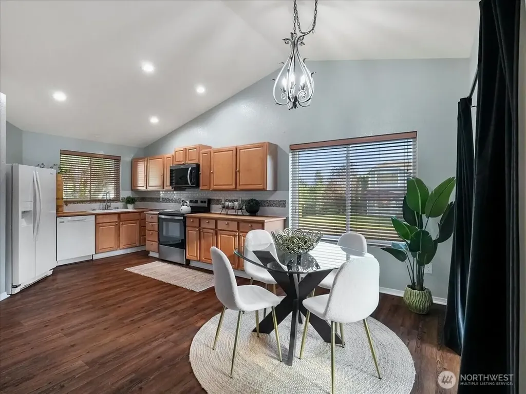 28123 230 Avenue SE Maple Valley WA 98038