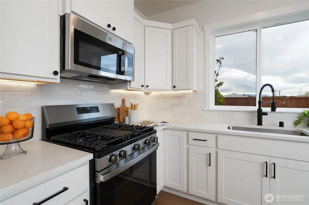 627 Legacy Way Sedro Woolley WA 98284