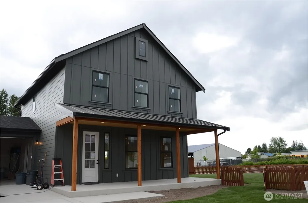 627 Legacy Way Sedro Woolley WA 98284