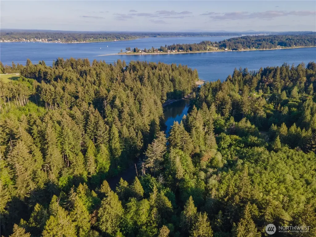 8600 Steamboat Island Road NW Olympia WA 98502