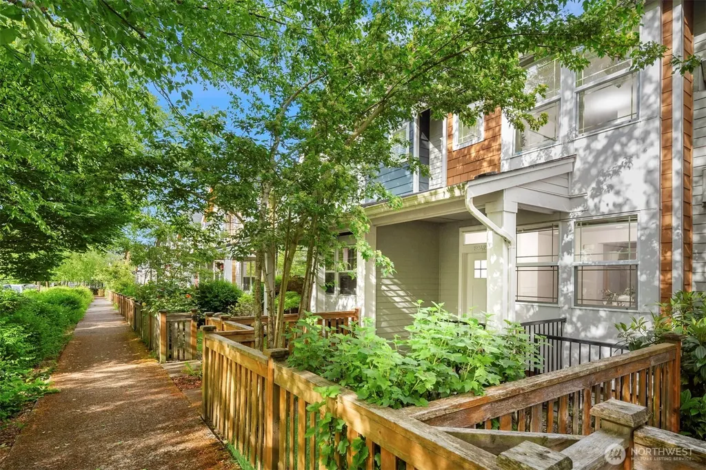 6942 31st Avenue SW Seattle WA 98126