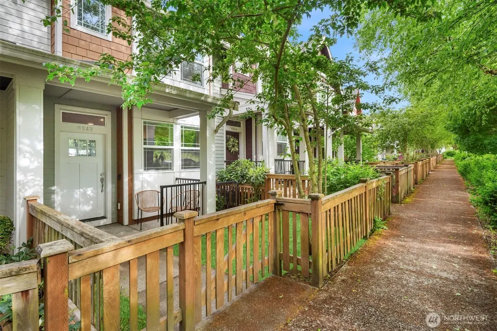 6942 31st Avenue SW Seattle WA 98126