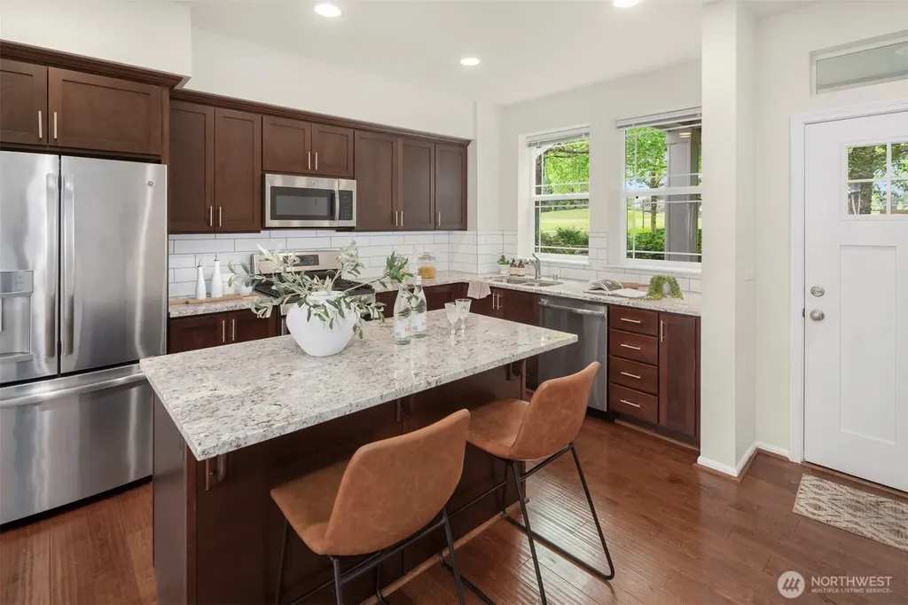 6942 31st Avenue SW Seattle WA 98126