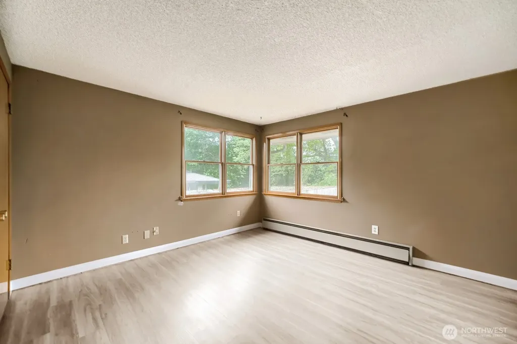 10412 SE 219th Street Kent WA 98031