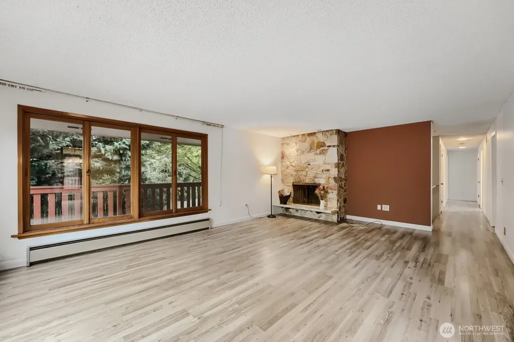 10412 SE 219th Street Kent WA 98031