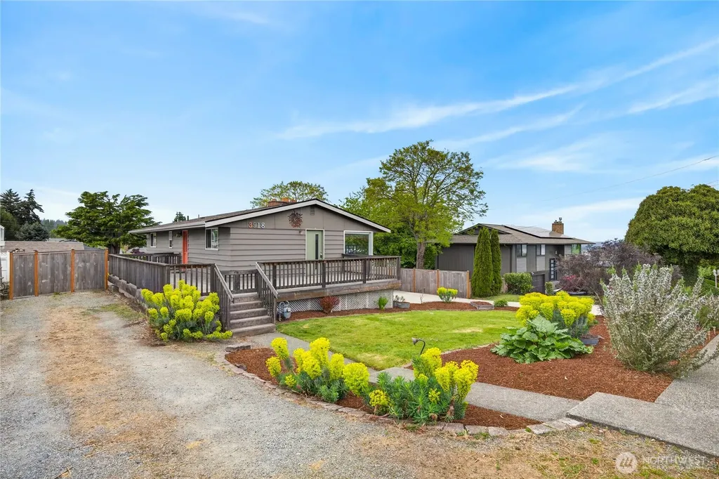 3918 S Avenue Anacortes WA 98221
