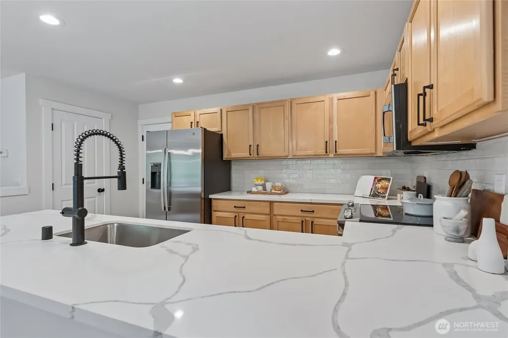 9237 NE 173rd Place Bothell WA 98011