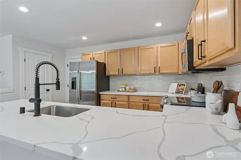 9237 NE 173rd Place Bothell WA 98011