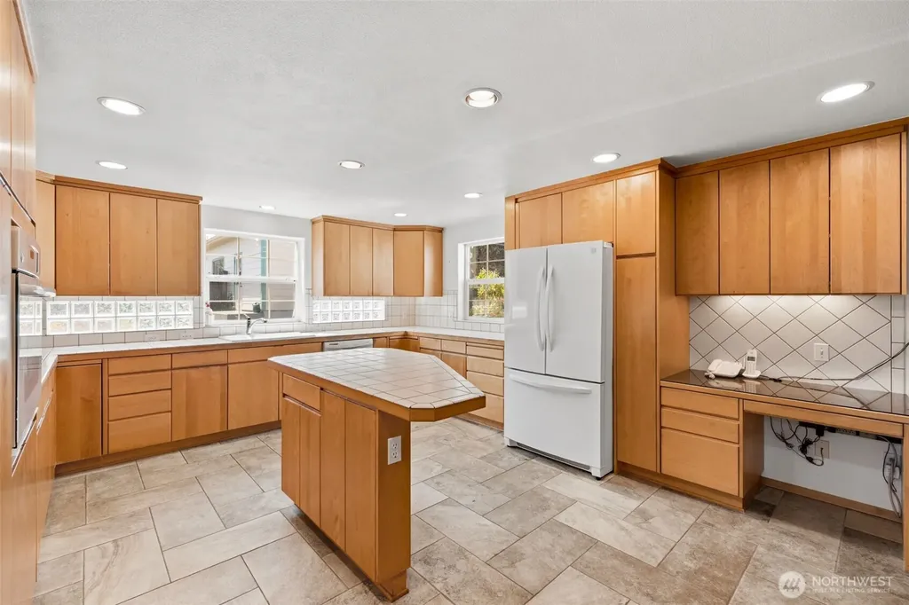 230 W 14th Street Port Angeles WA 98362