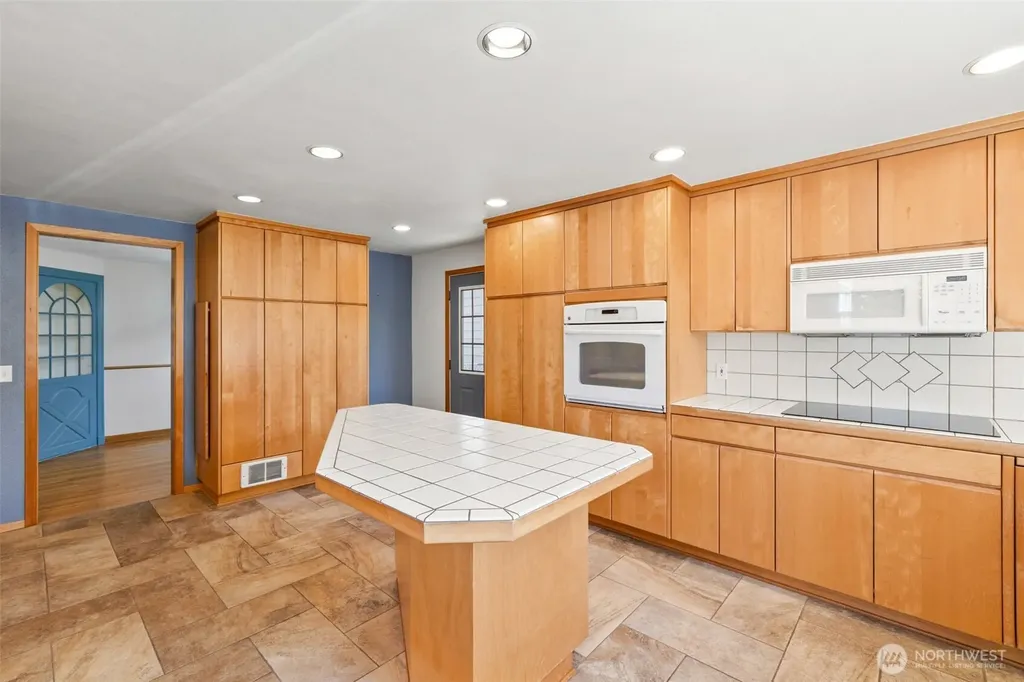 230 W 14th Street Port Angeles WA 98362