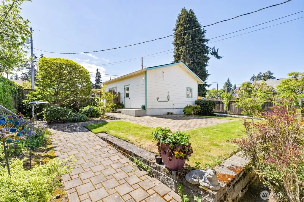 230 W 14th Street Port Angeles WA 98362