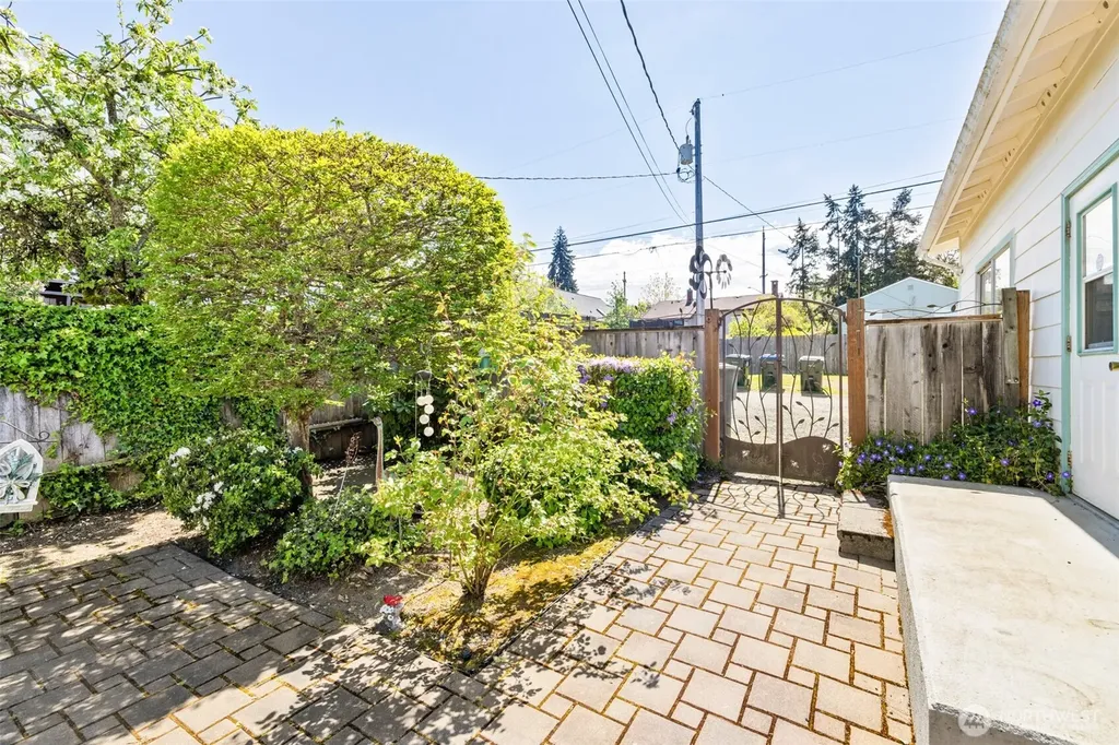 230 W 14th Street Port Angeles WA 98362