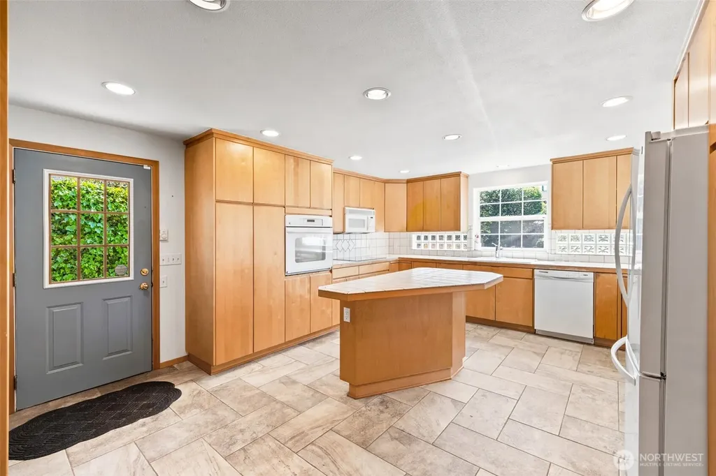 230 W 14th Street Port Angeles WA 98362