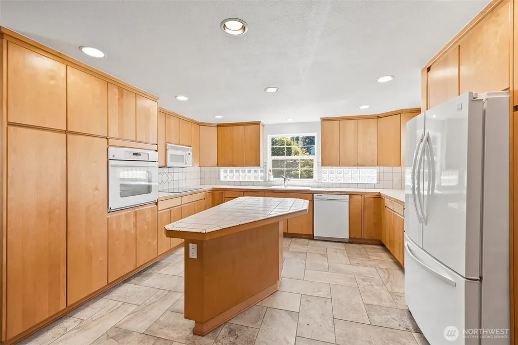 230 W 14th Street Port Angeles WA 98362