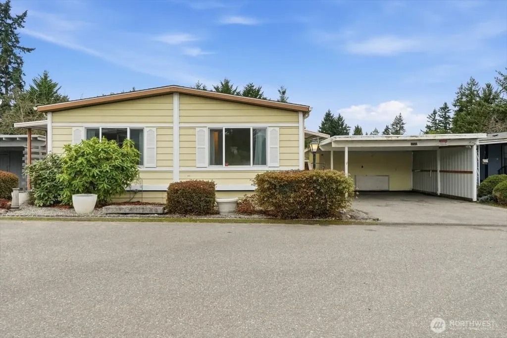 12322 122nd Avenue Ct E Puyallup WA 98374