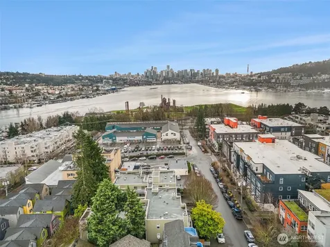 3420 Burke N Seattle WA 98103