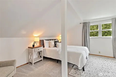 1711 NE 113th Street Seattle WA 98125