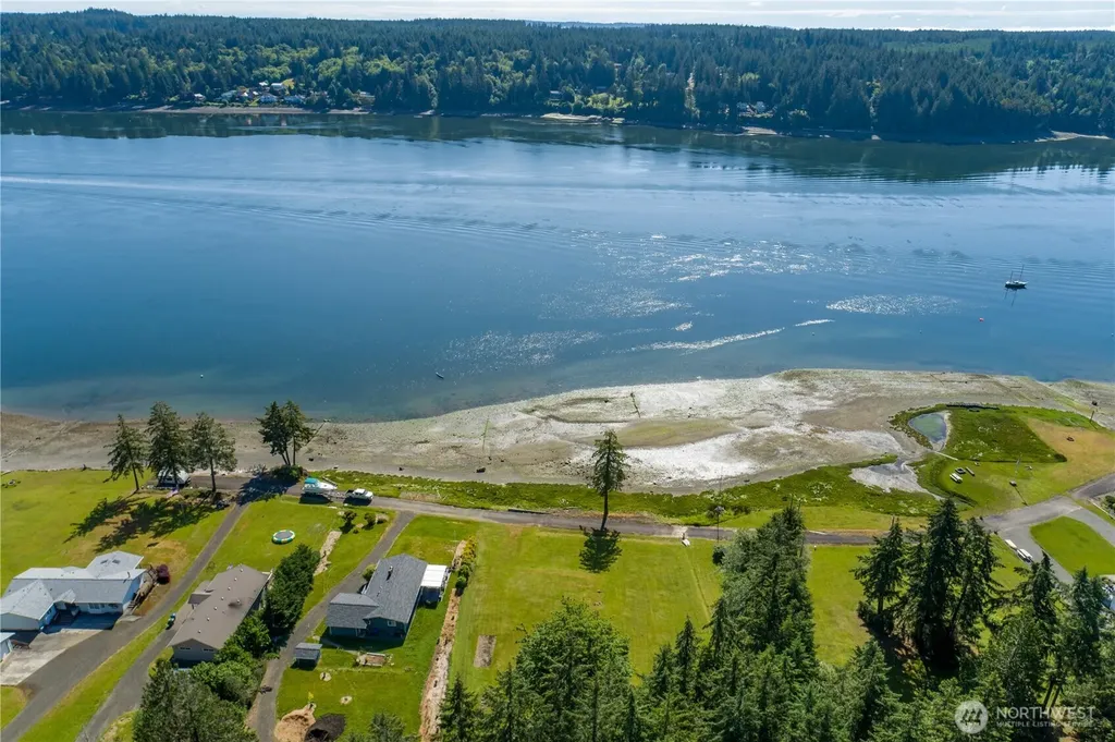 3081 E Pickering Road Shelton WA 98584