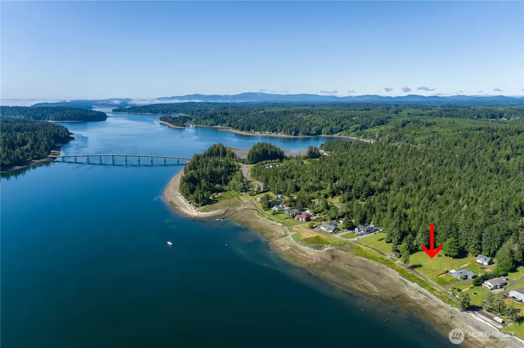 3081 E Pickering Road Shelton WA 98584